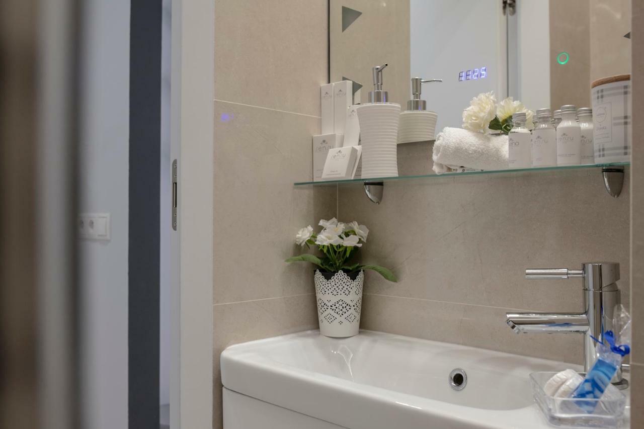 ורשה Wlr Apartments - Hoza I מראה חיצוני תמונה